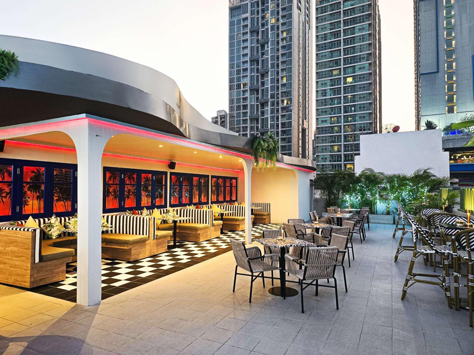 Отель Radisson Sukhumvit