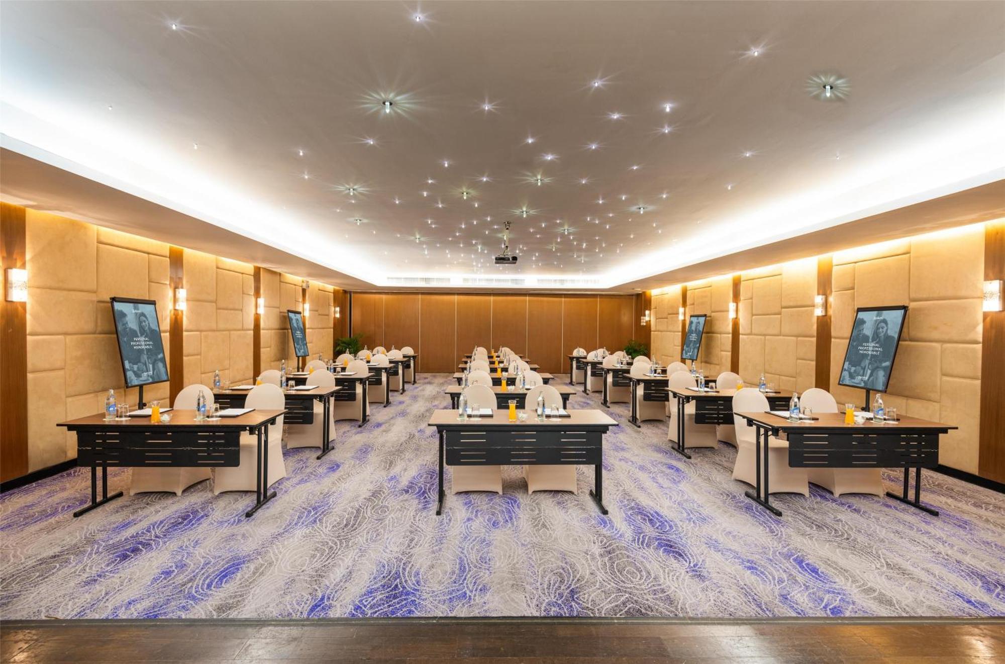 Radisson Sukhumvit Бангкок