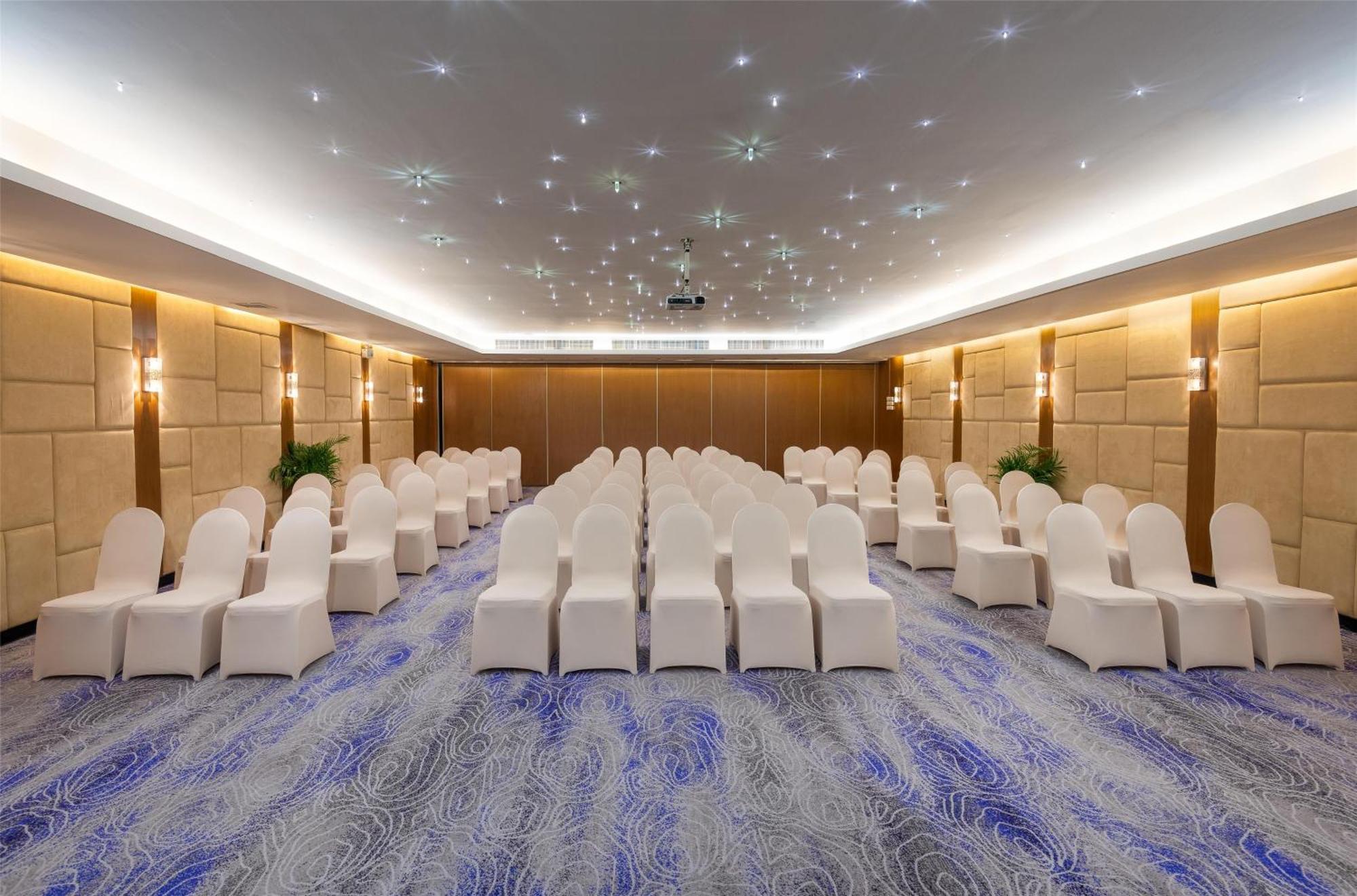 Radisson Sukhumvit Отель Бангкок