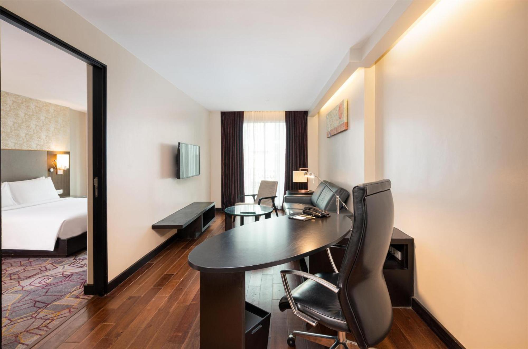 Radisson Sukhumvit 4*