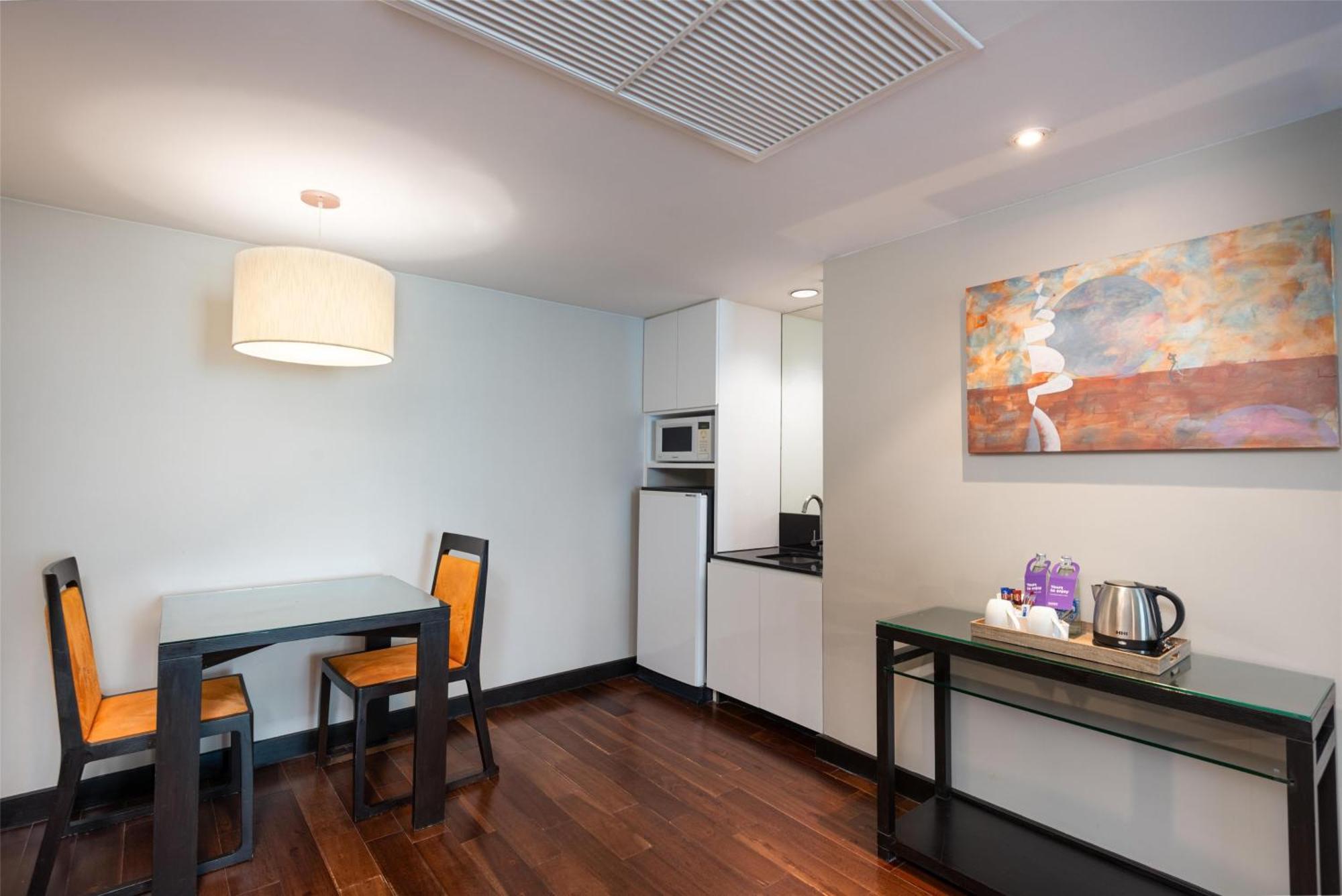 Отель Radisson Sukhumvit 4*