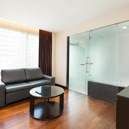 Radisson Suites Bangkok Sukhumvit Exterior photo
