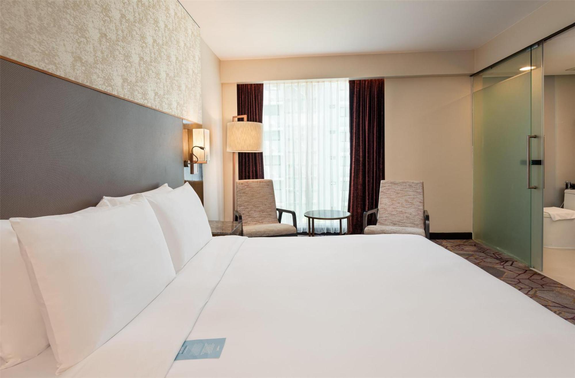 Radisson Sukhumvit होटल 4*