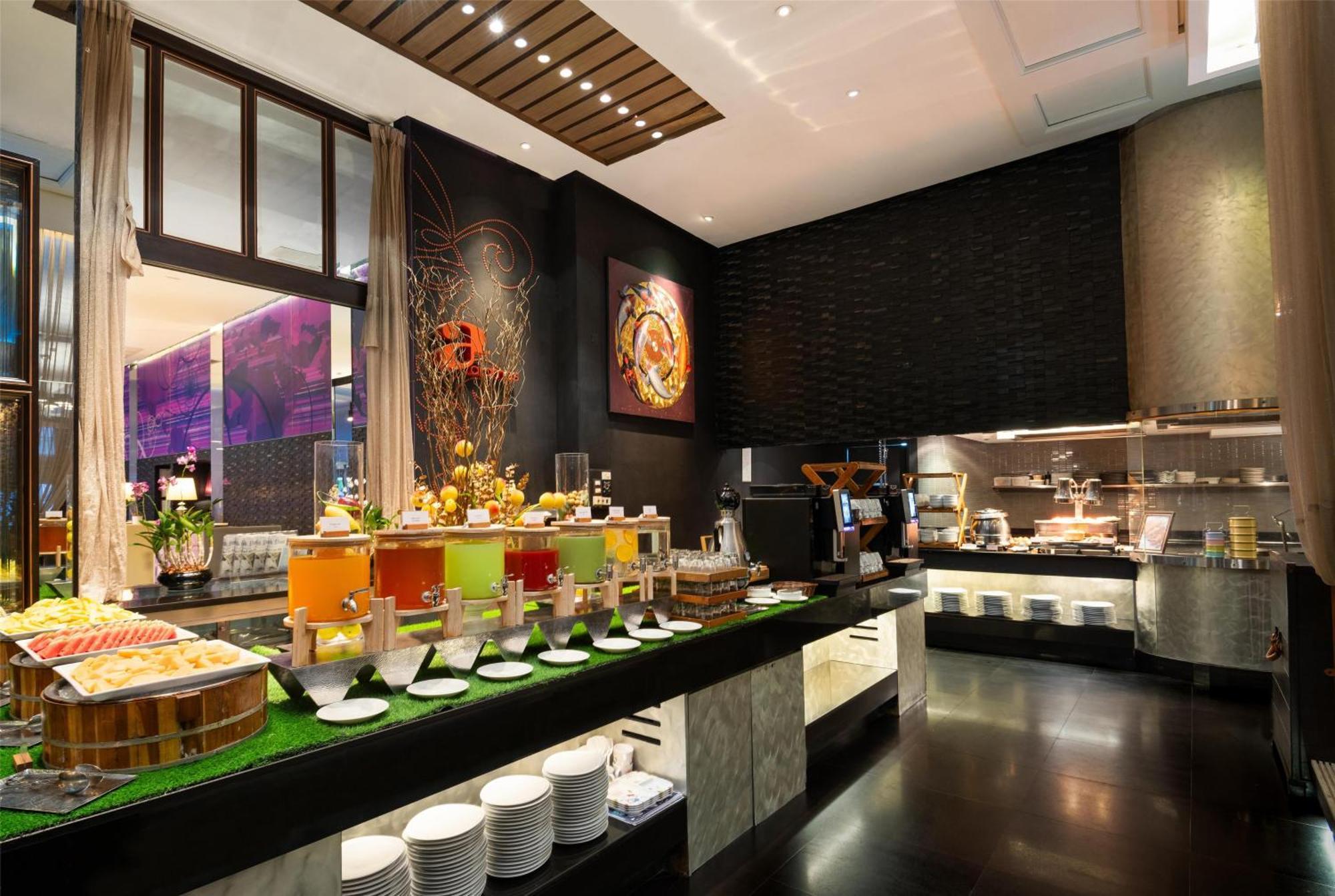 होटल Radisson Sukhumvit 4*