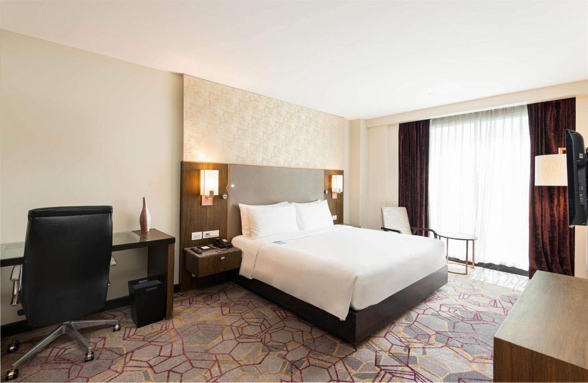 Radisson Sukhumvit 4*